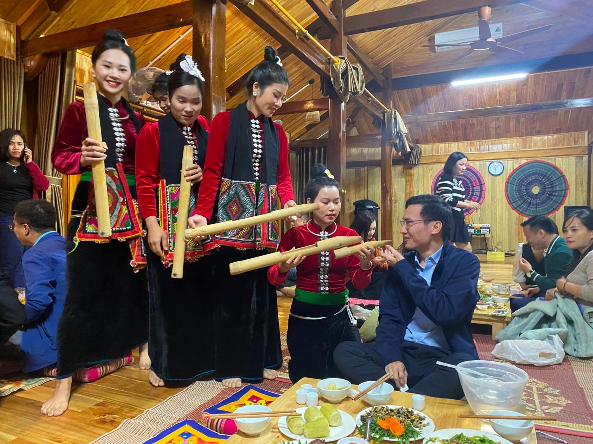 Nam Thia Homestay Yen Bai ภายนอก รูปภาพ