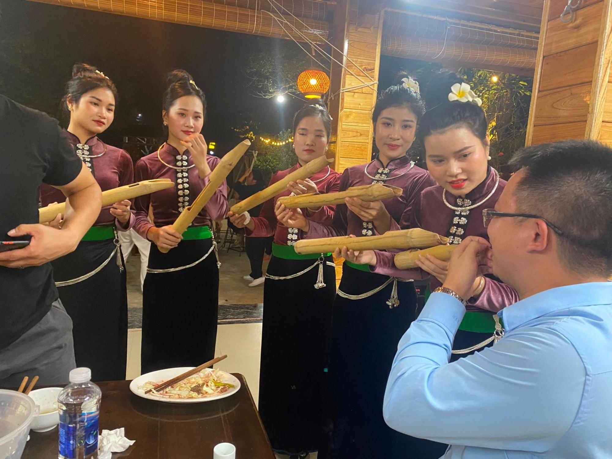 Nam Thia Homestay Yen Bai ภายนอก รูปภาพ